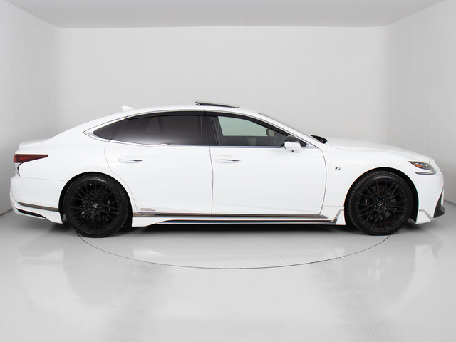 ★21インチアルミホイール装着車です!!今付いているアルミホイールの交換OKです!