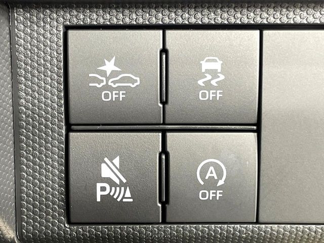 �y�X�}�[�g�A�V�X�g�z���s���ɑO���̎ԗ�����F�����A�Փ˂������Ȏ��͌x��ƃu���[�L�ŏՓˉ���Ɣ�Q�y�����A�V�X�g�B�����S�Ƀh���C�u�����y���݂��������܂��B