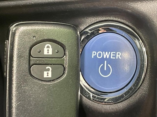 �y�X�}�[�g�L�[�z�J�o����|�P�b�g�ɓ��ꂽ�܂܂ł��h�A�̎{���E�������\�ȃX�}�[�g�L�[�𑕔��B�G���W���̃I���E�I�t�����J�M�����o���K�v����������Ƃ��Ă��֗��ł���