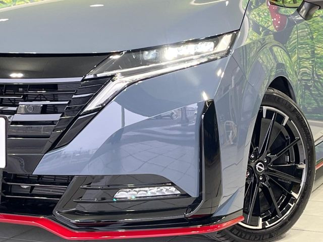 �yLED�w�b�h���C�g�z���V����ԑ��s�����ǍD�Ȏ��E���m�ۂ����S���ĉ^�]�ł��鍂�P�xLED�w�b�h���C�g�𑕔�!�_�����x�������A����d�͂��}�����Ă��܂��B