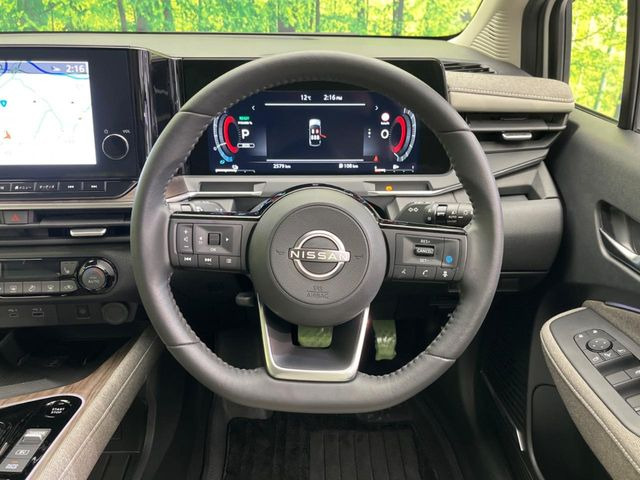 �y�����v�����X�e�A�����O�z�㎿�Ȋv���g�p���邱�ƂŁA��ɂ����������݂ƂĂ��^�]���₷���n���h���ł���