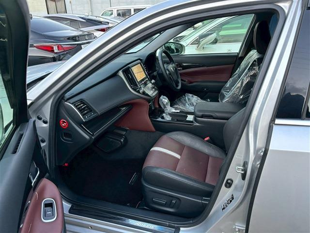 クラウンアスリートハイブリッド 2.5 S ブラックスタイル