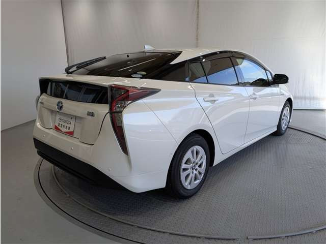 プリウス1.8 S セーフティ プラス