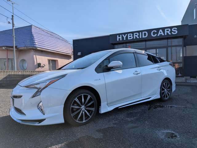 プリウス1.8 A E-Four 4WD