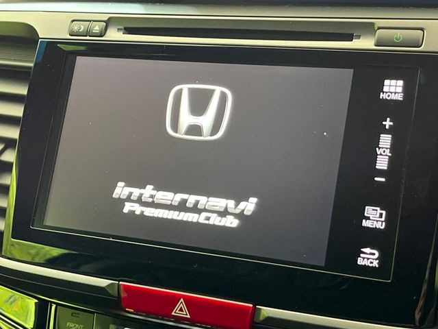 【純正ナビ】人気の純正ナビを装備。オーディオ機能も充実しており、Bluetooth接続すればお持ちのスマホやMP3プレイヤーの音楽を再生可能!毎日の運転がさらに楽しくなります!!