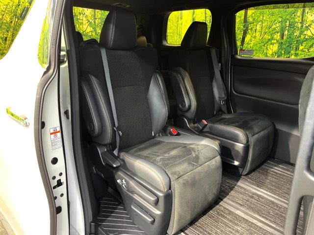 ���ڒ����̓E�H�[�N�X���[�ƂȂ��Ă���܂��B���ڂƎO��ڂ̈ړ�����~�肪�Ƃ��Ă��y�ɂȂ�̂ŁA���~��̍ۂ��X�g���X�������邱�Ƃ͂���܂����