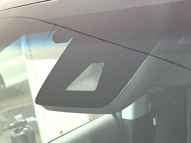 �y�v���N���b�V���Z�[�t�e�B�z�O���̎ԗ��������m���A�Փ˂������Ȏ��͌x��Œ��ӂ𑣂��A�u���[�L�𓥂ޗ͂��T�|�[�g�B�u���[�L�𓥂߂Ȃ������ꍇ�͏Փ˔�Q�y���u���[�L���쓮�A�Փˉ�����T�|�[�g���܂��B