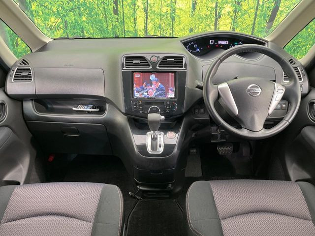 セレナ2.0 ハイウェイスター S-HYBRID エアロモード