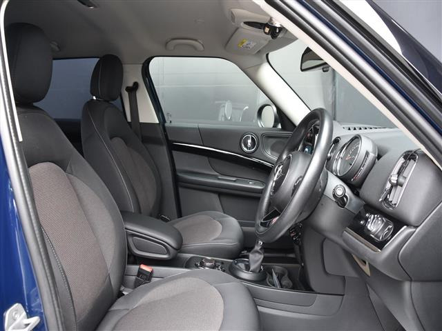 ミニクロスオーバークーパー D