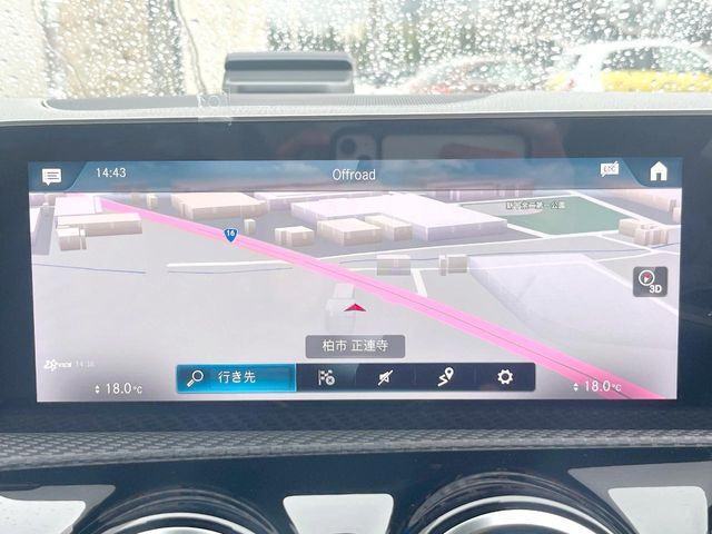 ���x���c�����i�r:��̊��̂���i�r�́A����������ԓ������o���Ă���܂��BBluetooth�Đ��ȂǃI�[�f�B�I�@�\���[�����Ă���܂��̂ŁA�^�]�����y���߂܂���