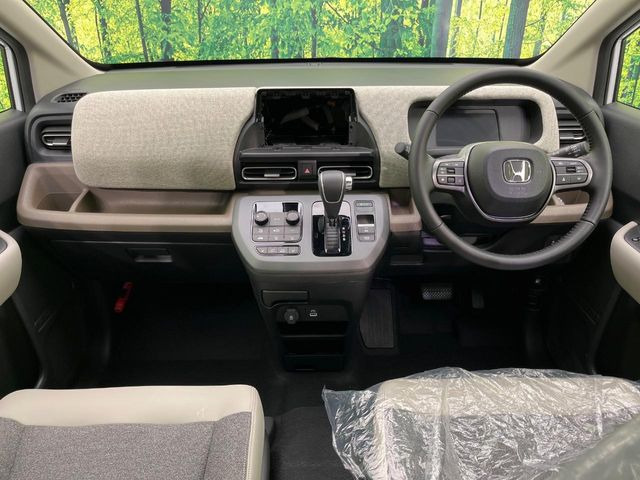 フリード1.5 e:HEV エアー EX