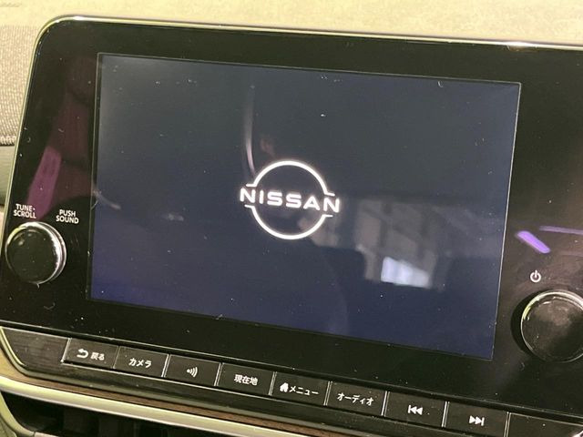 �y���[�J�[����9�^�i�r�z�C���e���A�ɗn�����ރX�^�C���b�V���ȁu��p�݌v�v���[�J�[�i�r�𑕔��􎋔F���⑀�쐫�ȂǊ�{���\�ɂ��D��A���㎿�ȃJ�[���C�t�����y���݂��������܂��B