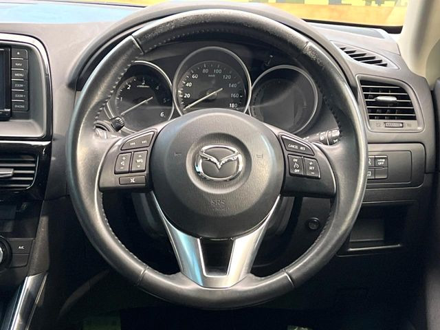 �y�����v�����X�e�A�����O�z�㎿�Ȋv���g�p���邱�ƂŁA��ɂ����������݂ƂĂ��^�]���₷���n���h���ł���