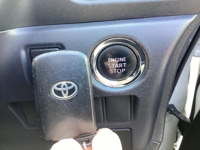 �y�X�}�[�g�L�[�z�J�o����|�P�b�g�ɓ��ꂽ�܂܂ł��h�A�̎{���E�������\�ȃX�}�[�g�L�[�𑕔��B�G���W���̃I���E�I�t�����J�M�����o���K�v����������Ƃ��Ă��֗��ł���