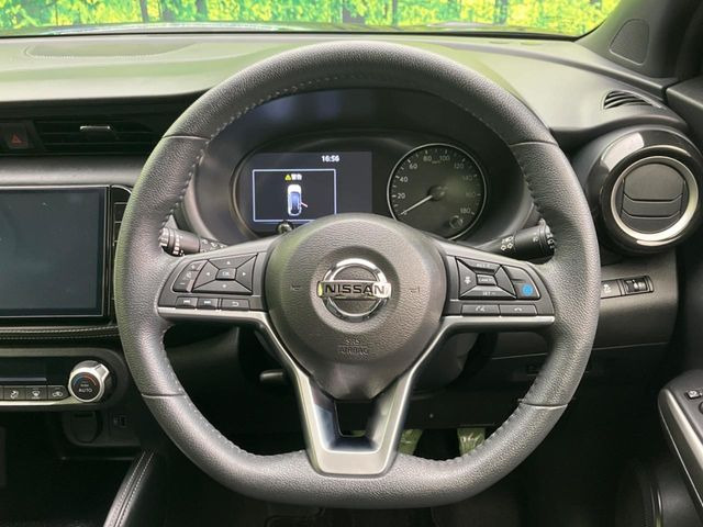 �y�����v�����X�e�A�����O�z�㎿�Ȋv���g�p���邱�ƂŁA��ɂ����������݂ƂĂ��^�]���₷���n���h���ł���