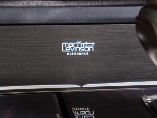 ワンランク上の音質!人気オプションマークレビンソン!
