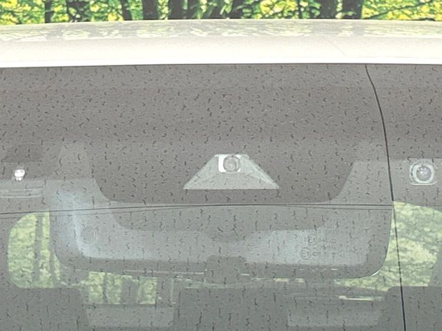 �y�g���^�Z�[�t�e�B�Z���X�z���s���ɑO���̎ԗ�����F�����A�Փ˂������Ȏ��͌x��ƃu���[�L�ŏՓˉ���Ɣ�Q�y�����A�V�X�g�B�����S�Ƀh���C�u�����y���݂��������܂��B