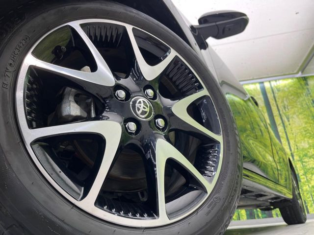 �y����16�C���`�A���~�z�C�[���z�O�ςɃ}�b�`���������A���~�z�C�[���𑕒����Ă���܂��B�e��ЊO�A���~�z�C�[����A�X�^�b�h���X�^�C�����戵�����Ă���܂��B���񂲑��k����������