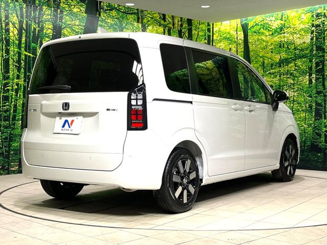 ☆全国のネクステージからお取り寄せが可能※!遠方の店舗に展示してあるクルマが気になる場合も、最寄りの店舗でご覧いただくことが可能です!是非私たちに要望をお聞かせください!※別途費用