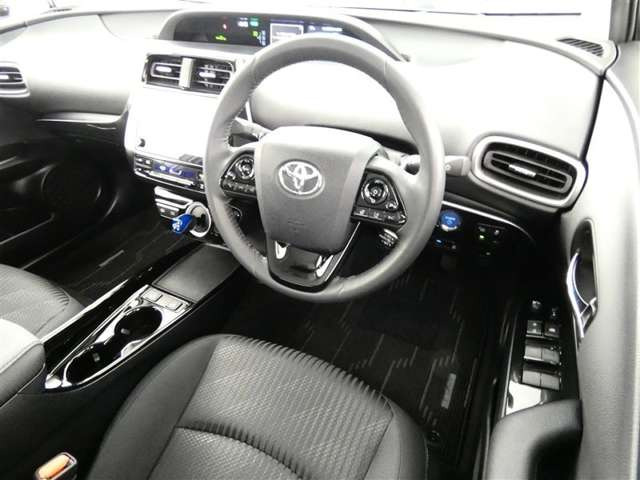 プリウスPHV1.8 A