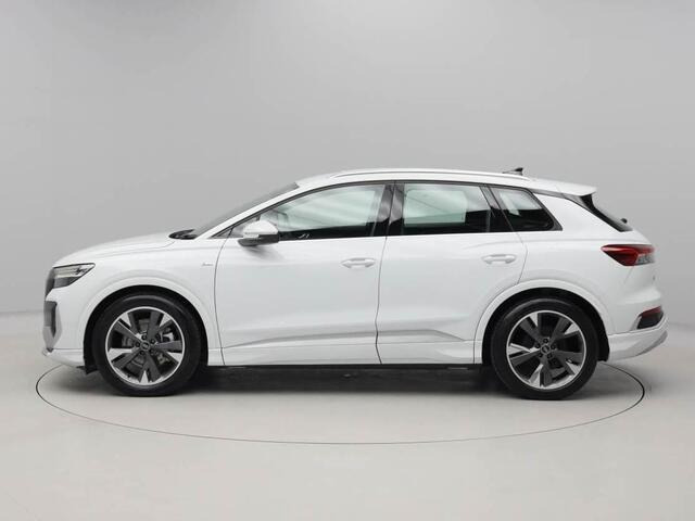 Q4 e-tron45 Sライン