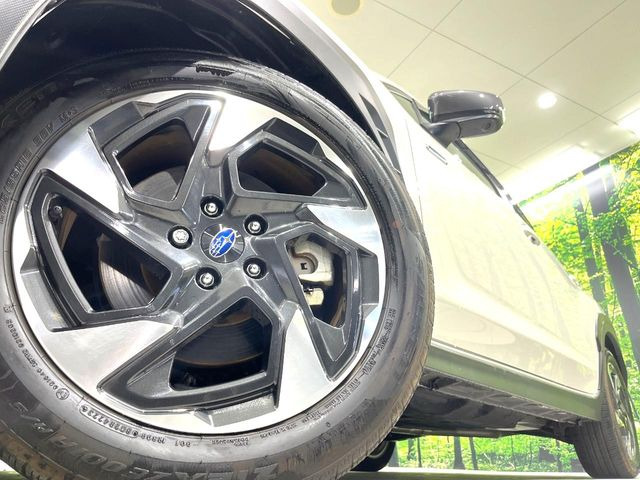 �y����18�C���`�A���~�z�C�[���z�O�ςɃ}�b�`���������A���~�z�C�[���𑕒����Ă���܂��B�e��ЊO�A���~�z�C�[����A�X�^�b�h���X�^�C�����戵�����Ă���܂��B���񂲑��k����������