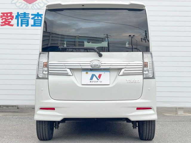 安心の最長10年・走行無制限保証(有償)をご用意。保証内容も充実はもちろん、無料点検&オイル交換や、年中無休の全国・24時間ロードサービスも付帯されておりますのでご安心下さい。