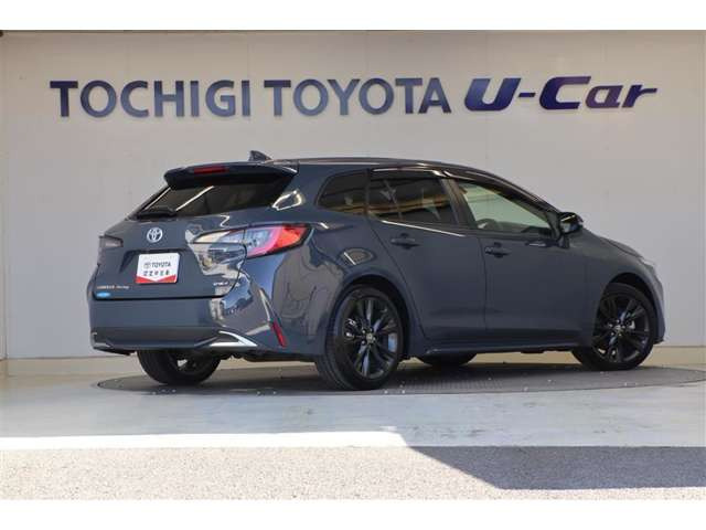 カローラツーリング1.8 ハイブリッド W×B