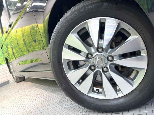 �y����16�C���`�A���~�z�C�[���z�O�ςɃ}�b�`���������A���~�z�C�[���𑕒����Ă���܂��B�e��ЊO�A���~�z�C�[����A�X�^�b�h���X�^�C�����戵�����Ă���܂��B���񂲑��k����������