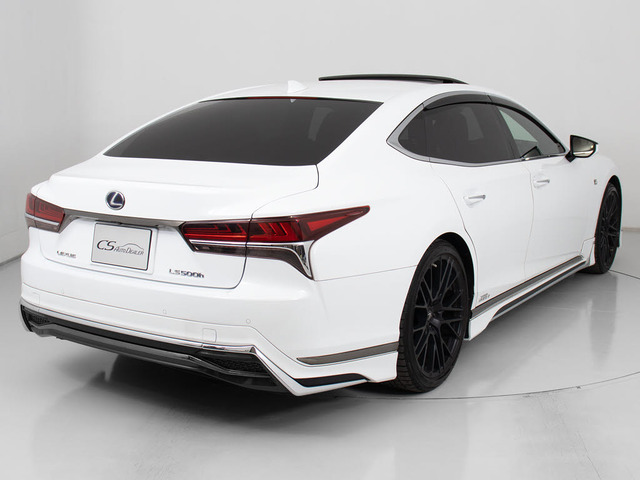 ★モデリスタエアロ装備!!大人気の純正エアロ!純正の良さを残しつつ上品な印象に仕上がっております!