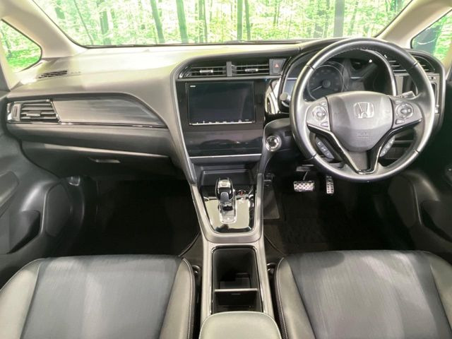 シャトル1.5 ハイブリッド Z ホンダセンシング