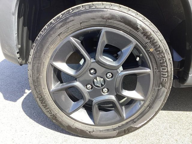 �y�����A���~�z�C�[���z�O�ςɃ}�b�`���������A���~�z�C�[���𑕒����Ă���܂��B�e��ЊO�A���~�z�C�[����A�X�^�b�h���X�^�C�����戵�����Ă���܂��B���񂲑��k����������