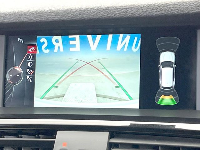 ●ガイドライン付きバックカメラ:不安な駐車もこれで安心!ガイドライン付きなので狭い箇所での駐車もラクラクです!