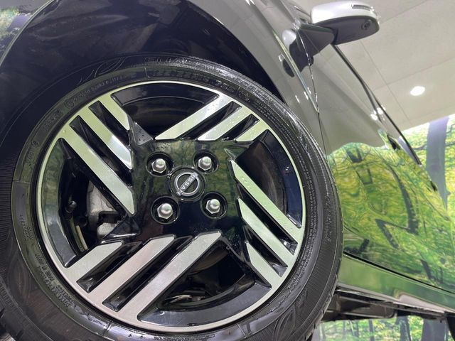 �y����14�C���`�A���~�z�C�[���z�O�ςɃ}�b�`���������A���~�z�C�[���𑕒����Ă���܂��B�e��ЊO�A���~�z�C�[����A�X�^�b�h���X�^�C�����戵�����Ă���܂��B���񂲑��k����������