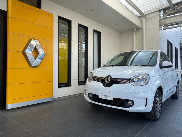 トゥインゴインテンス