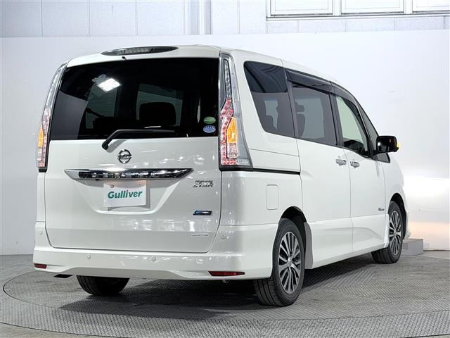 セレナ2.0 ハイウェイスターG S-HYBRID アドバンスドセーフティパッケージ