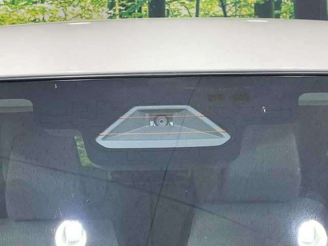 �y�X�Y�L �Z�[�t�e�B�T�|�[�g�z���s���ɑO���̎ԗ�����F�����A�Փ˂������Ȏ��͌x��ƃu���[�L�ŏՓˉ���Ɣ�Q�y�����A�V�X�g�B�����S�Ƀh���C�u�����y���݂��������܂��B