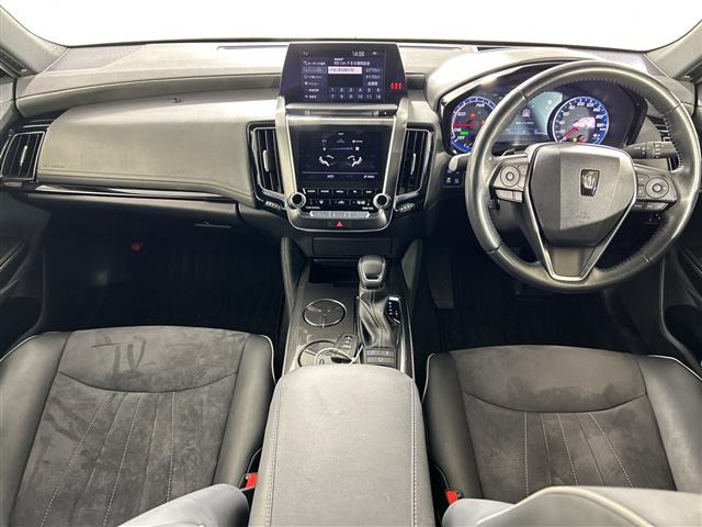 クラウンハイブリッド 2.5 RS アドバンス