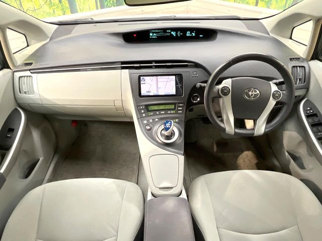 プリウス1.8 S LEDエディション