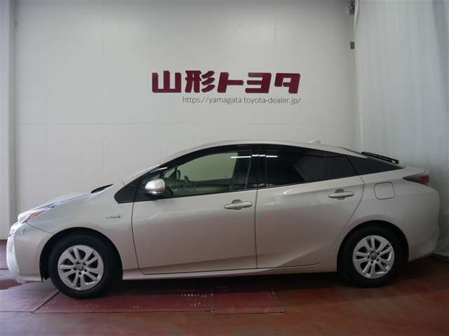 プリウス1.8 S セーフティ プラス