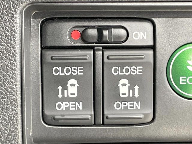 �y�����p���[�X���C�h�h�A�z�X�}�[�g�L�[��^�]�Ȃ̃X�C�b�`�Ō�ȗ����X���C�h�h�A�̊J���\���d��������͂����ăh�A���J����K�v�������A�����Ȃ��q�l�ł��ȒP�ɊJ���߂ł����K�ł���