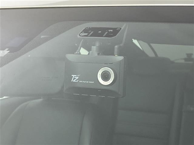 IS300h バージョンL 4WD