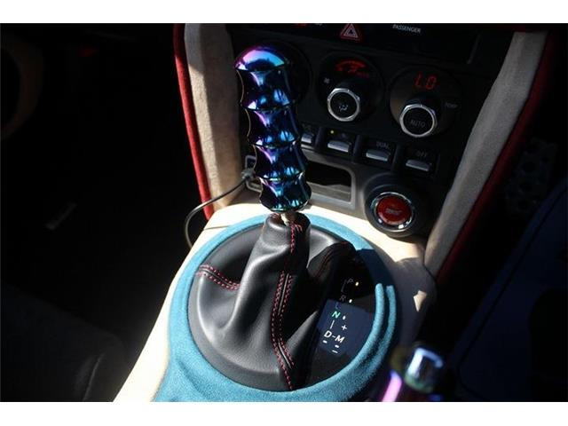 いざというときに頼れる最長3年の長期保証もご用意しております。困った時に安心してお使いいただけるように、免責金や工賃のお客様負担もございません。ご不明な点がございましたらスタッフまでお問い合わせくださ