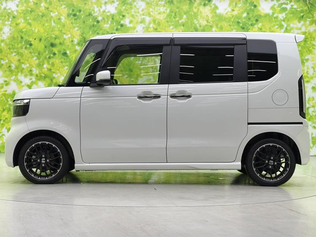 N-BOXカスタムターボ コーディネートスタイル モノトーン