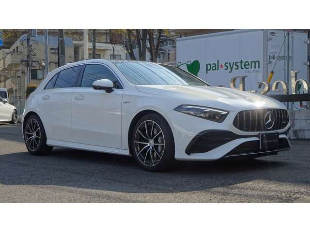 AクラスAMG A35 4マチック (BSG搭載モデル) 4WD