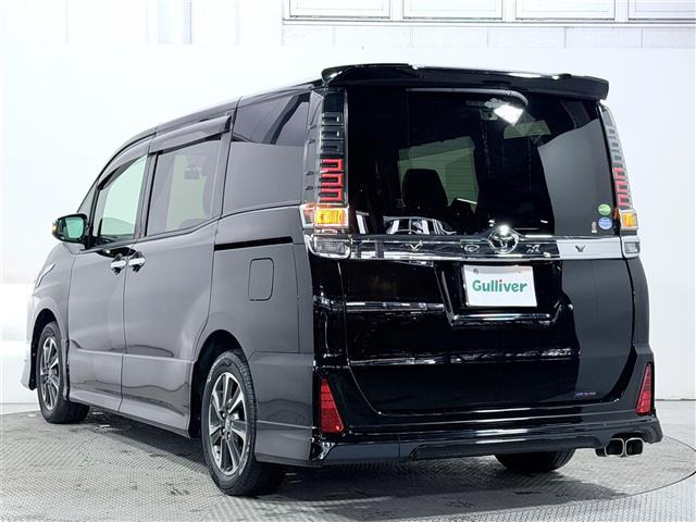 ヴォクシー2.0 ZS 煌