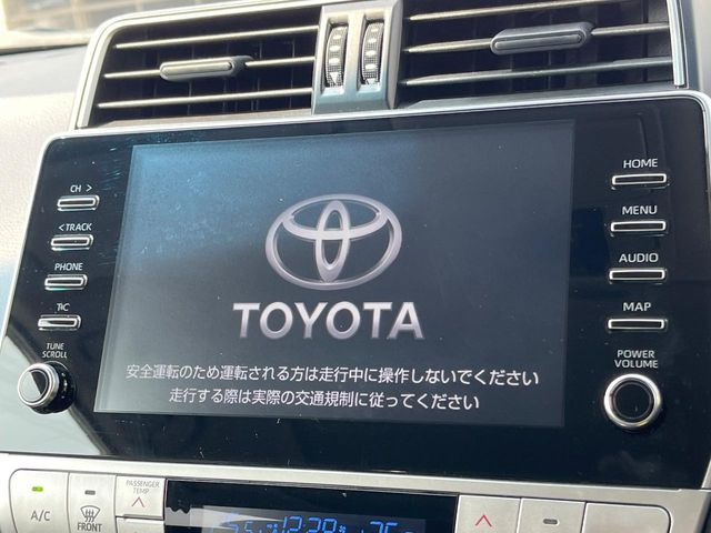 �y����9�C���`�i�r�z�l�C�̏����i�r�𑕔����Ă���܂��B�i�r�̎g���₷���͂������A�I�[�f�B�I�@�\���[��!�L�����v�◷�s�͂������A�ʋ΂┃�����ȂǕ��i�̃h���C�u���y�����Ȃ�͂���