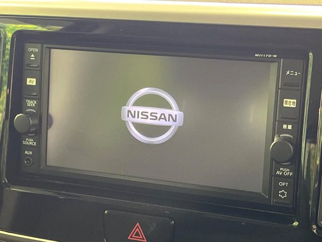 �y�����i�r�z�l�C�̏����i�r�𑕔����Ă���܂��B�i�r�̎g���₷���͂������A�I�[�f�B�I�@�\���[��!�L�����v�◷�s�͂������A�ʋ΂┃�����ȂǕ��i�̃h���C�u���y�����Ȃ�͂���