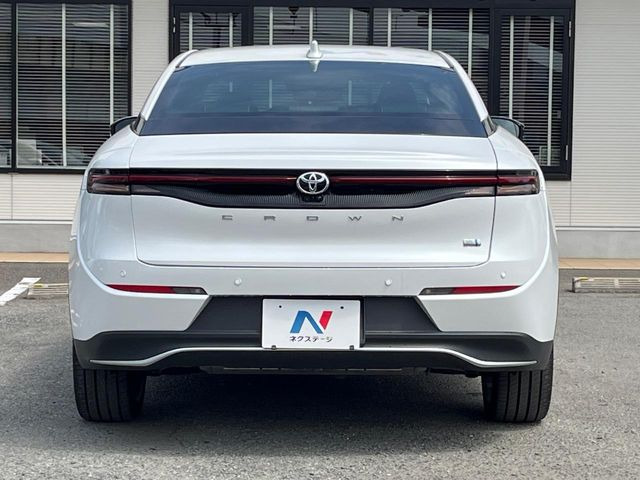 安心の最長10年・走行無制限保証(有償)をご用意。保証内容も充実はもちろん、無料点検&オイル交換や、年中無休の全国・24時間ロードサービスも付帯されておりますのでご安心下さい。