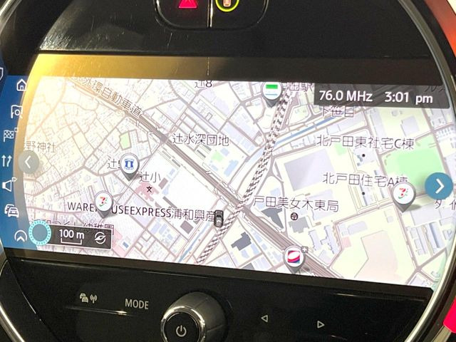 �������i�r:��̊��̂���i�r�́A����������ԓ������o���Ă���܂��B�I�[�f�B�I�@�\���[�����Ă���܂��̂ŁA�^�]�����y���߂܂���